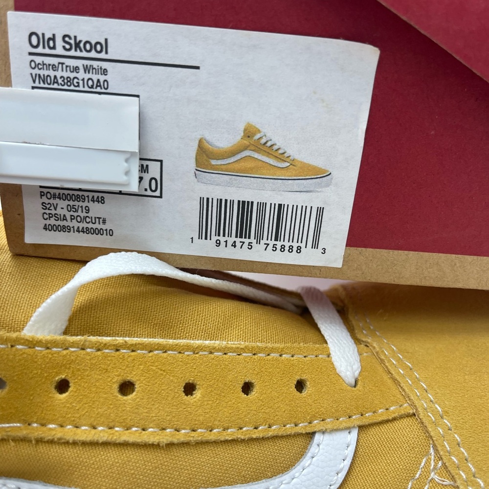 Vans WMNS Old Skool
Ochre/True White
VN0A38G1QA0 - Picture 3 of 16
